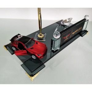 Metal Araba Biblolu Kristal İsimlik